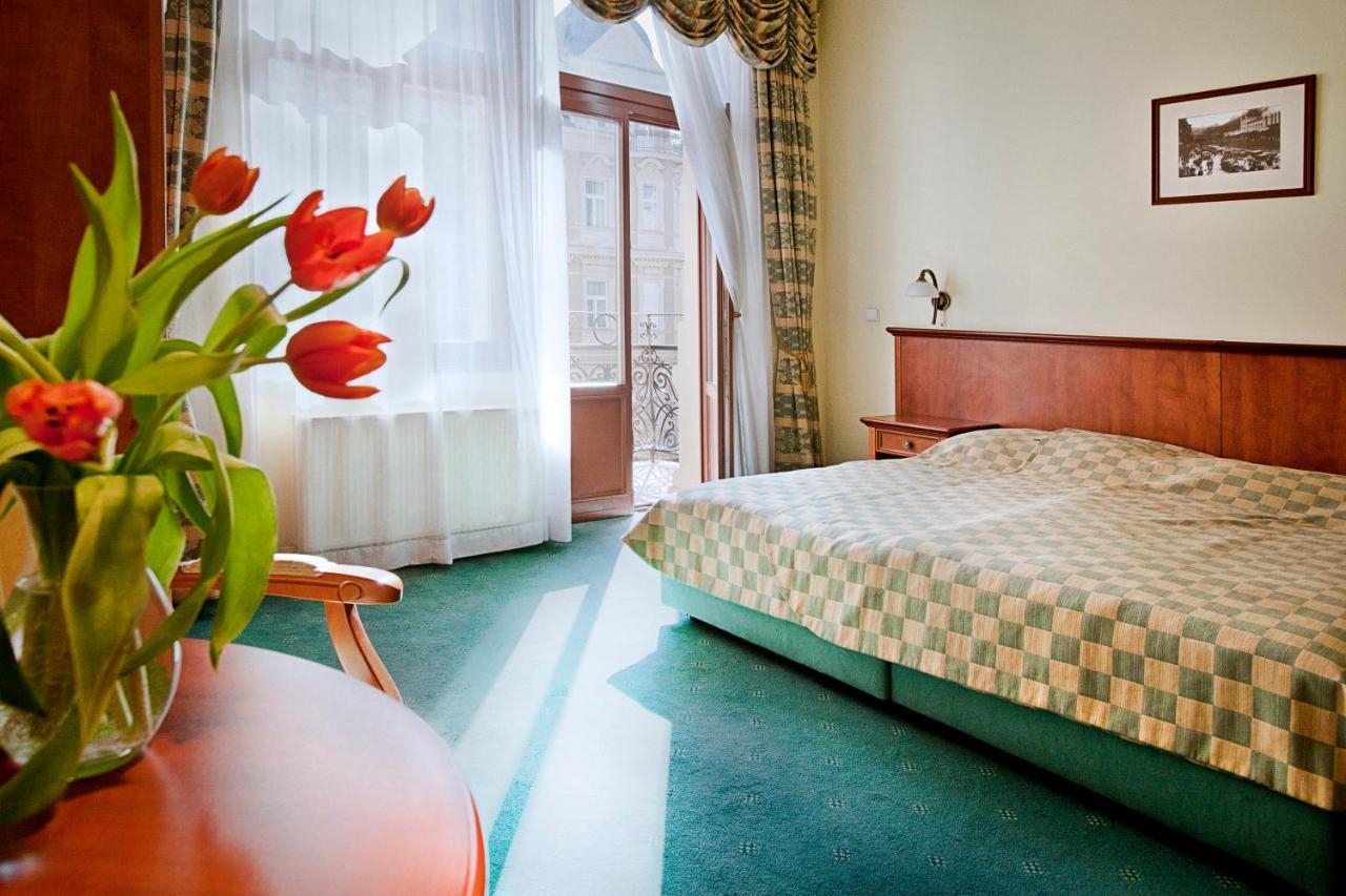 Spa Hotel Cajkovskij Karlsbad Exteriör bild