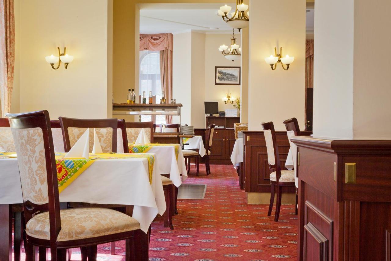 Spa Hotel Cajkovskij Karlsbad Exteriör bild